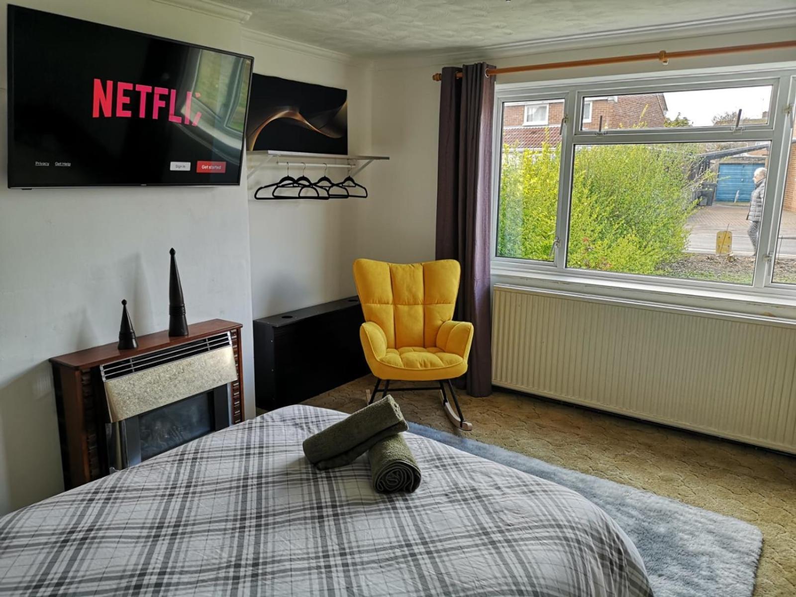 Mossbank House Luton Airport Hotell Exteriör bild
