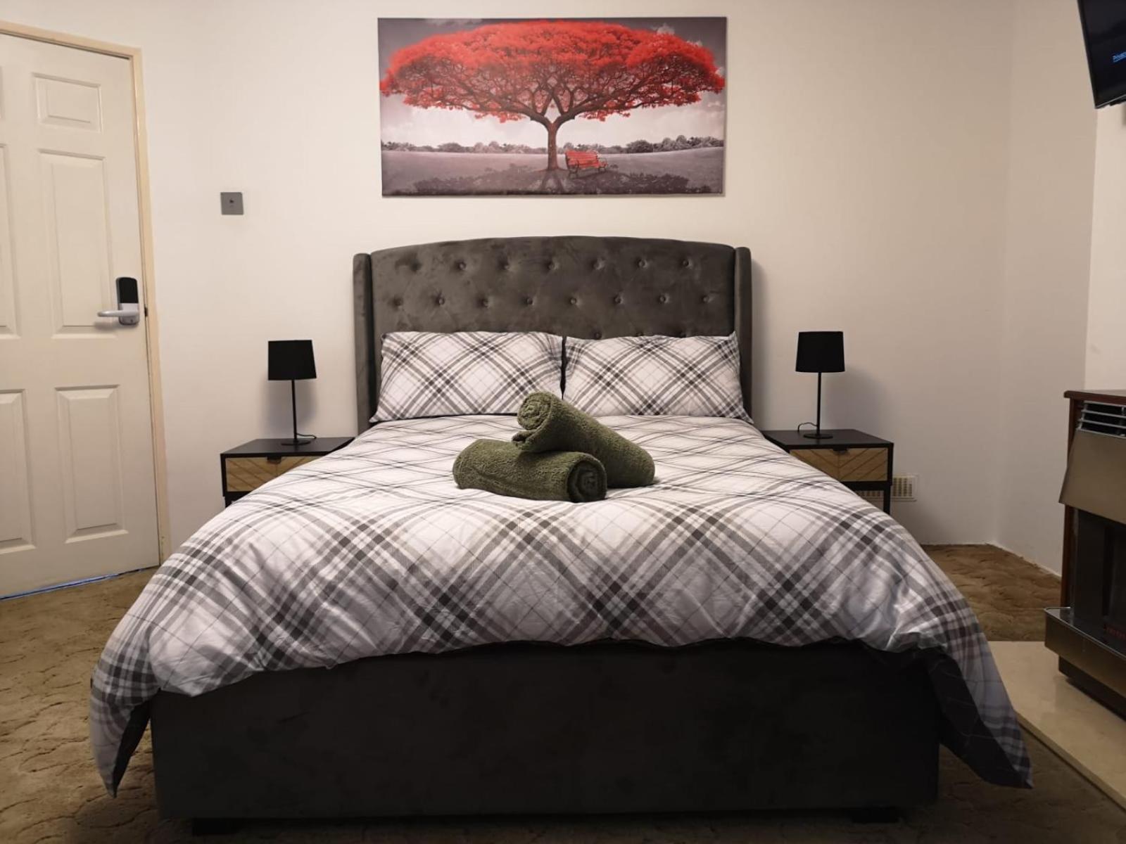Mossbank House Luton Airport Hotell Exteriör bild